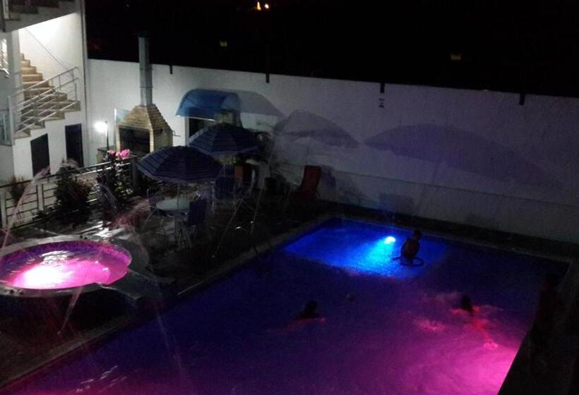 فندق Tropical Resort Tocaima