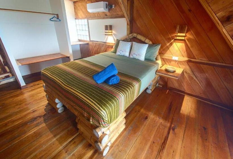 هتل Vistamar Guest House