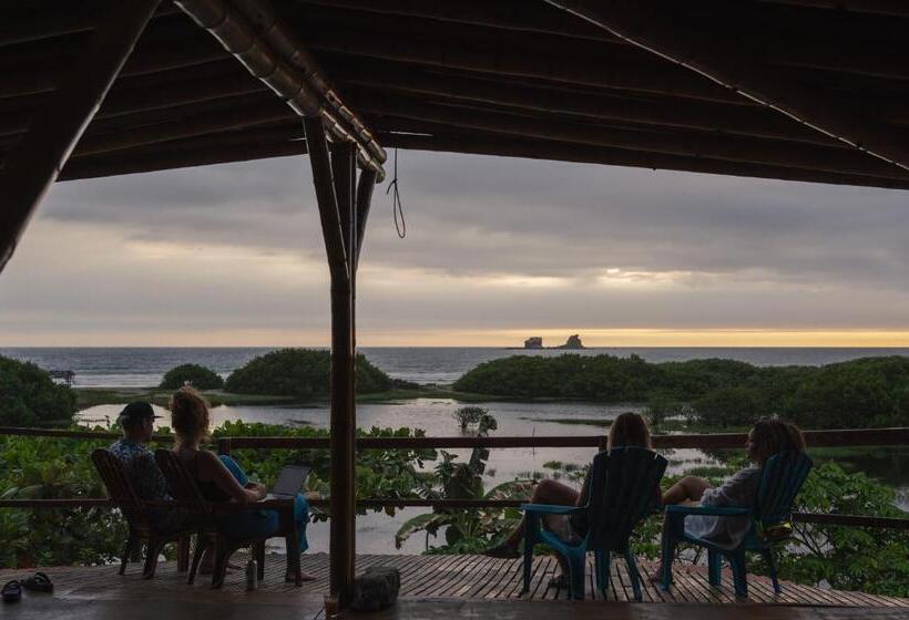 هتل Vistamar Guest House