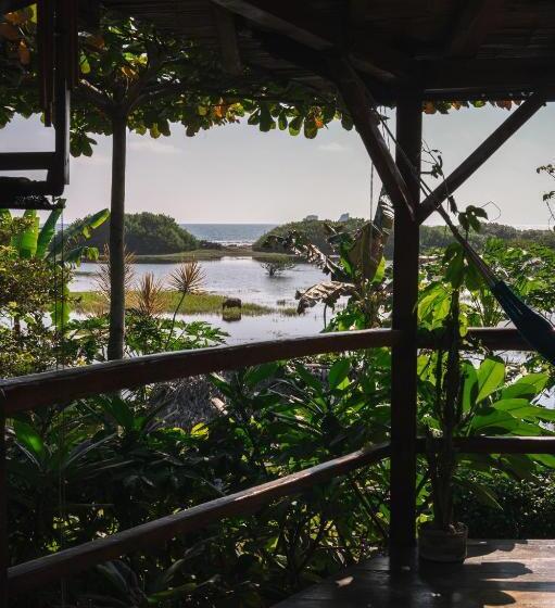 هتل Vistamar Guest House