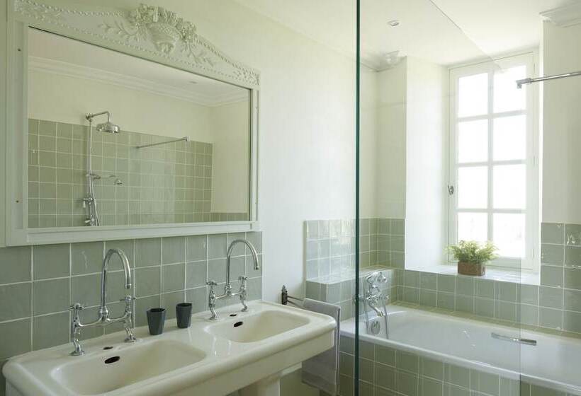 Le Manoir De Ravenoville