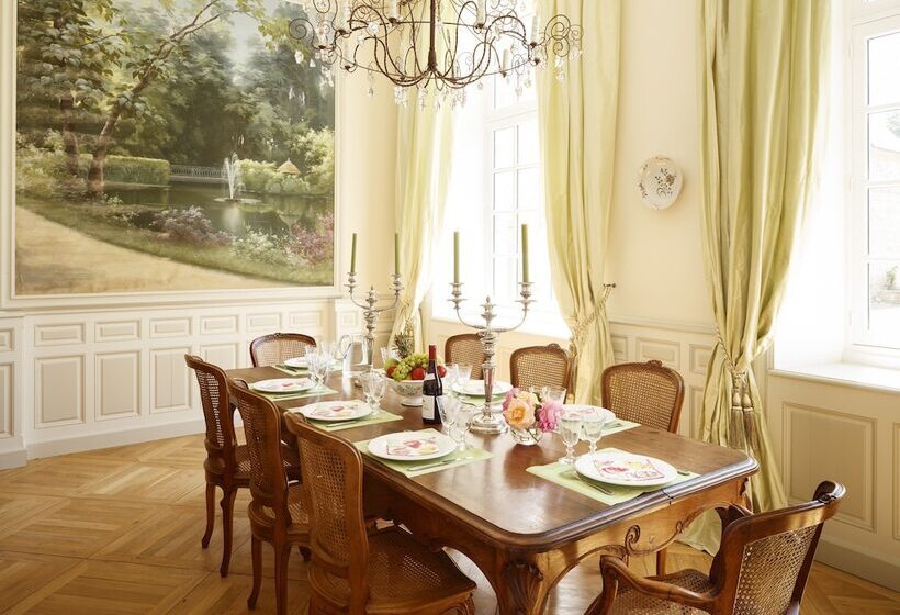 Le Manoir De Ravenoville