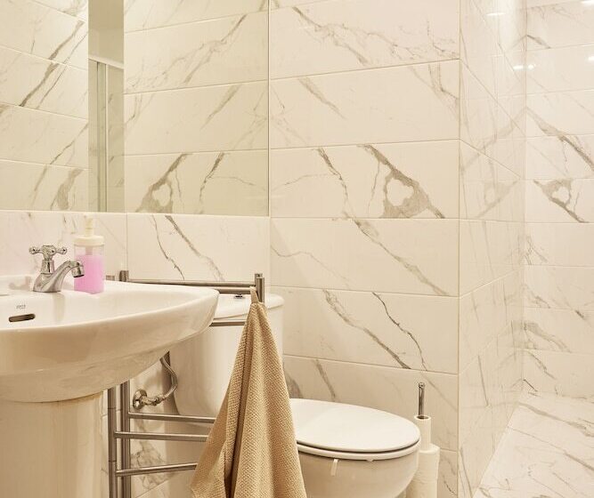 پانسیون Campo Pequeno Avenida