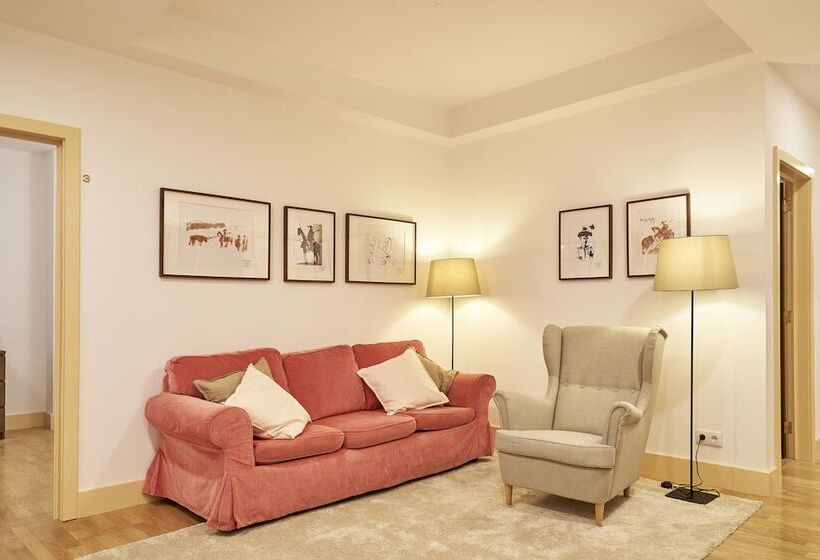 پانسیون Campo Pequeno Avenida