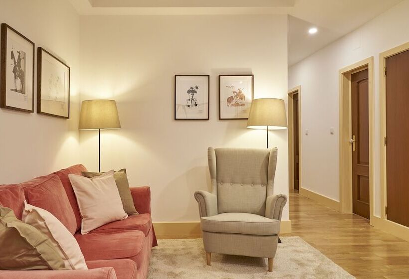 پانسیون Campo Pequeno Avenida