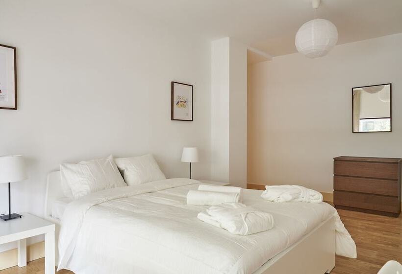 پانسیون Campo Pequeno Avenida