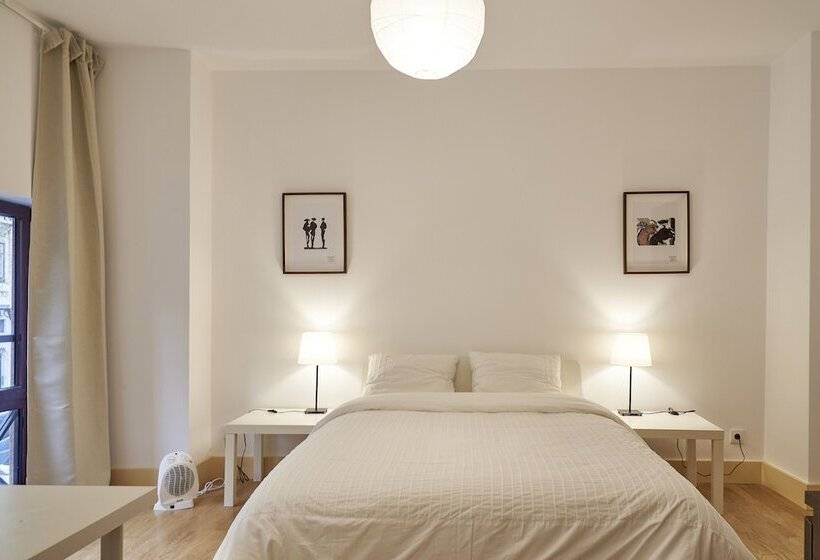 پانسیون Campo Pequeno Avenida