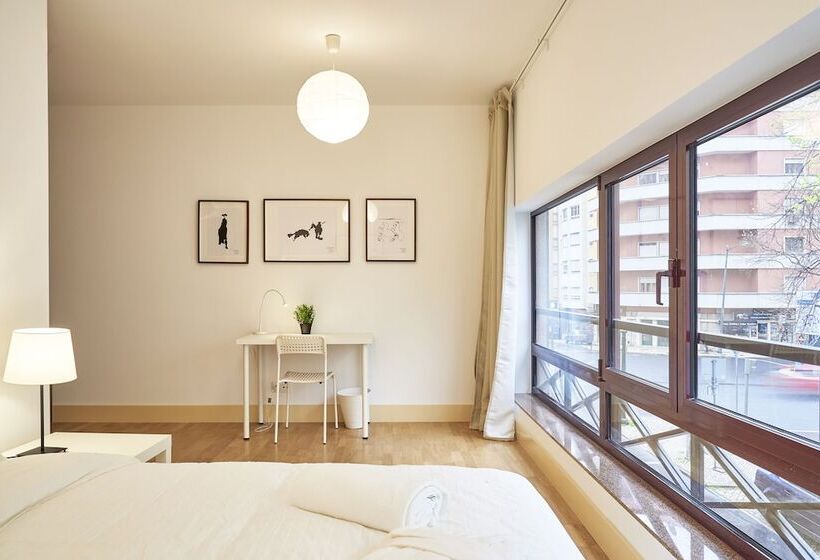 پانسیون Campo Pequeno Avenida