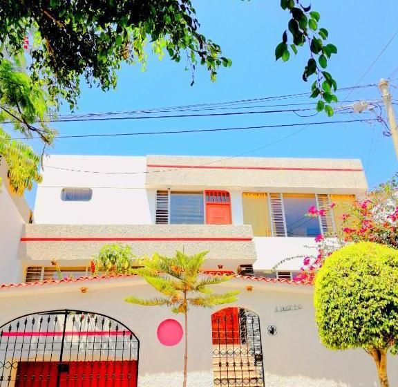 پانسیون Santa Victoria House