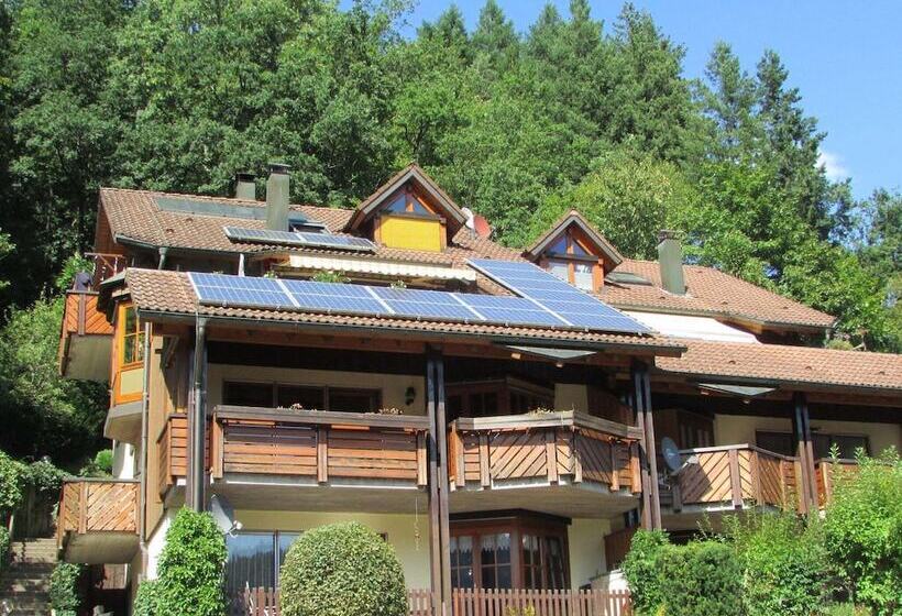 Quaint Apartment With Private Terrace Garden