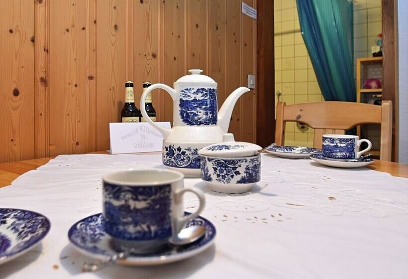 Quaint Apartment With Private Terrace Garden