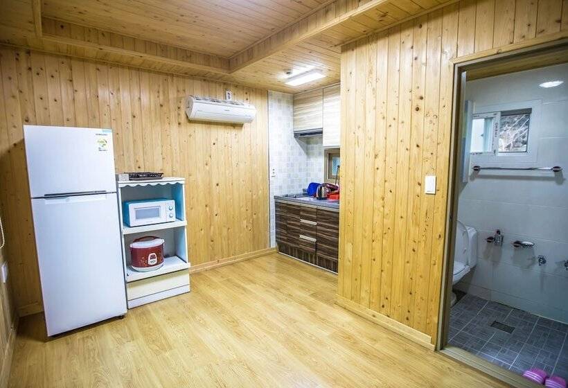 Sea And Sunset Pension