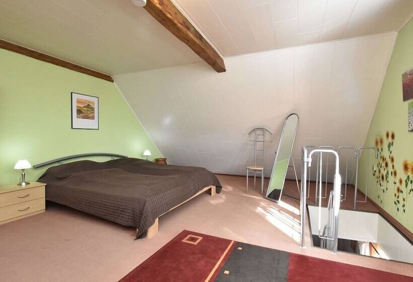 Sleep Under A Thatched Roof Apartment In Ahlbeck Near Haff