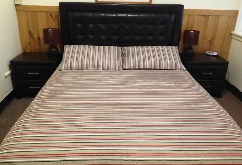 Aquarius Motel Belmont