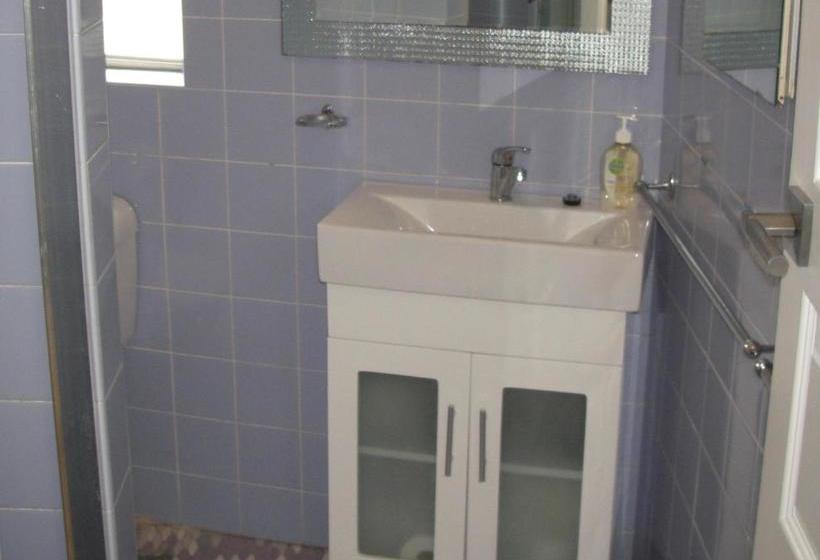 Edgewater, Unit 3/145 Shoal Bay Road