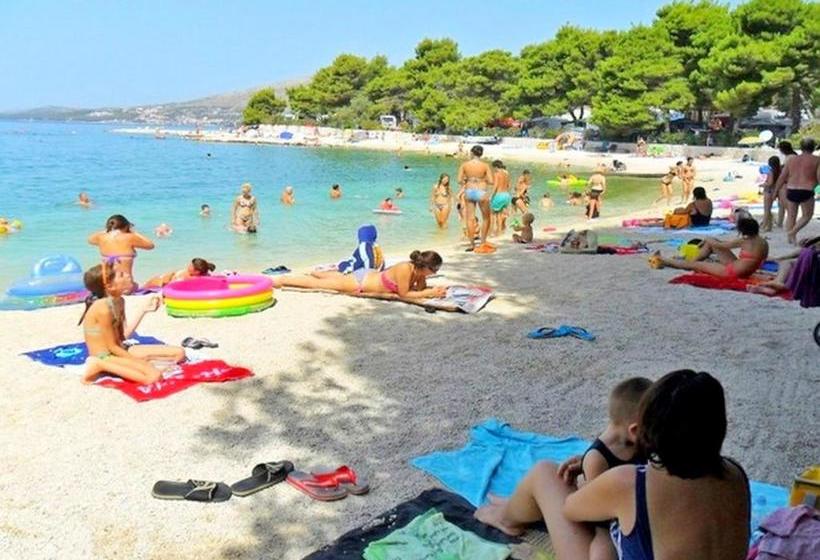 Отель Apartments Frano