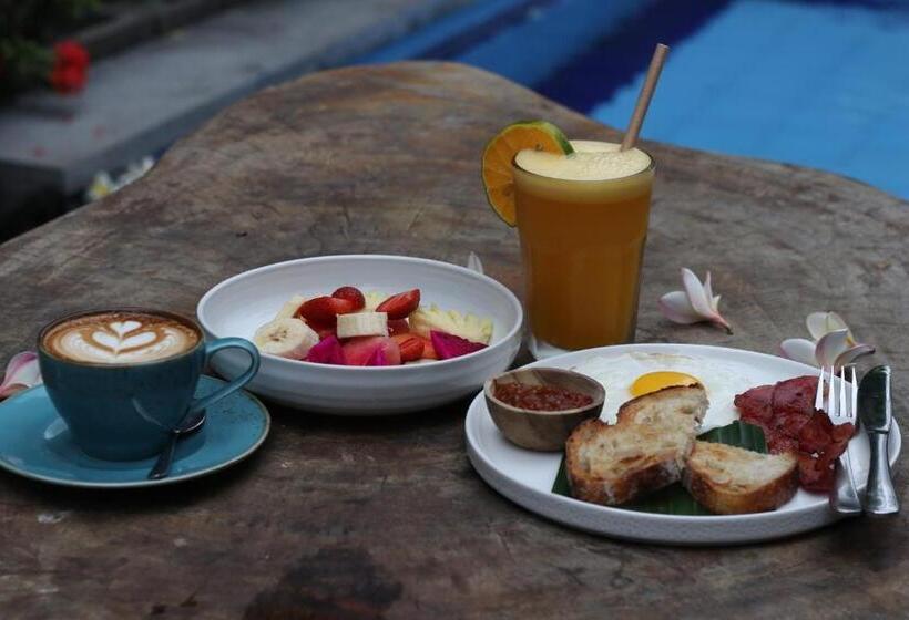 فندق Bali Full Moon Guest House