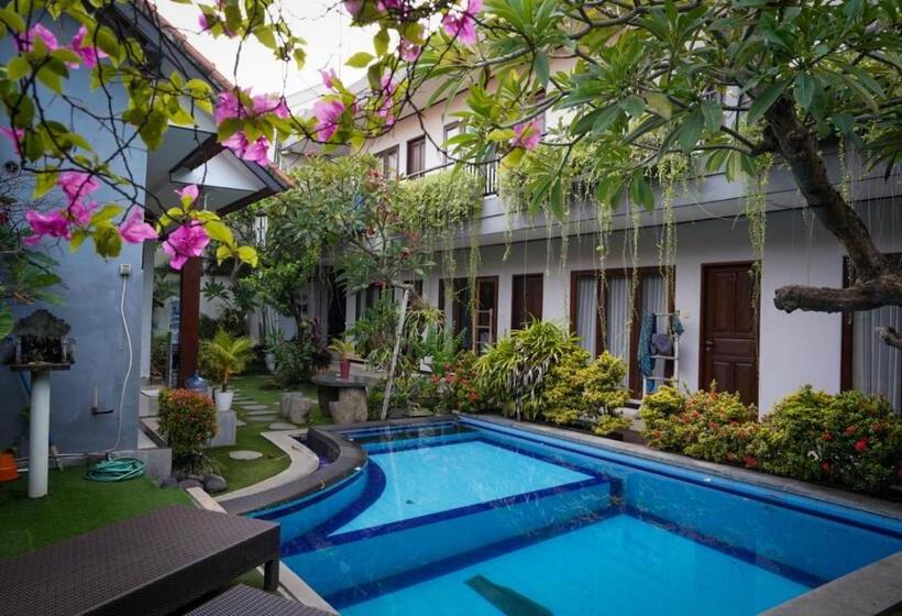 فندق Bali Full Moon Guest House