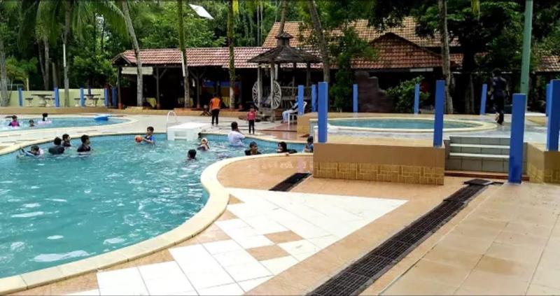 فندق Bukit Keluang Beach Resort