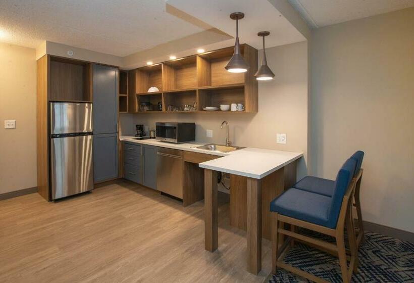 בית מלון כפרי Candlewood Suites   Cleveland South   Independence, An Ihg