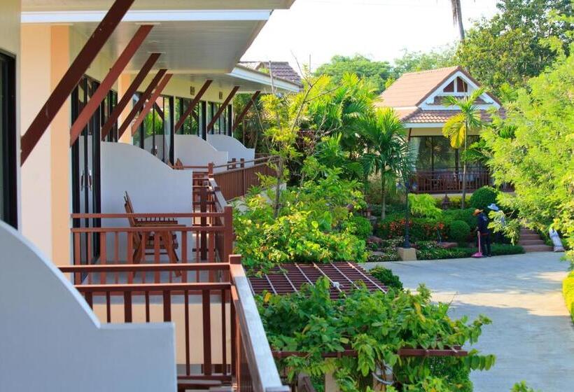 호텔 Chawalun Resort