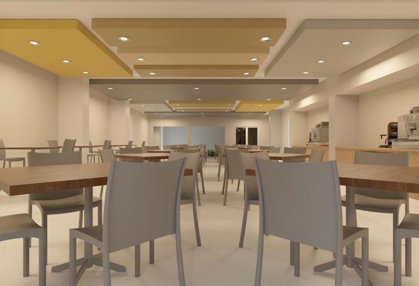 בית מלון כפרי Comfort Inn Mazatlan