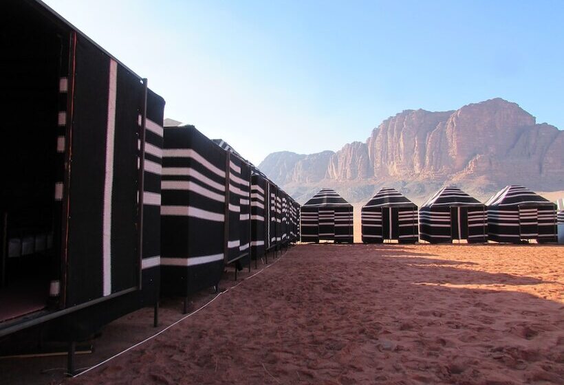 هتل Desert Moon Camp