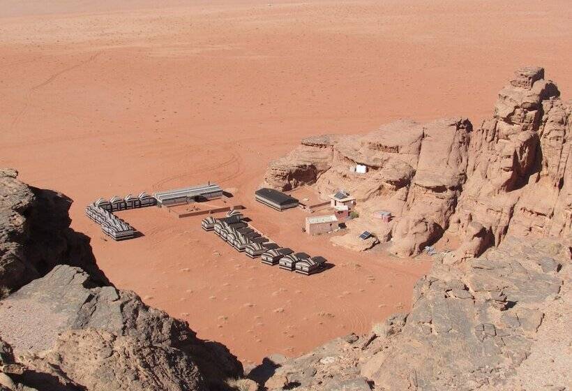 هتل Desert Moon Camp
