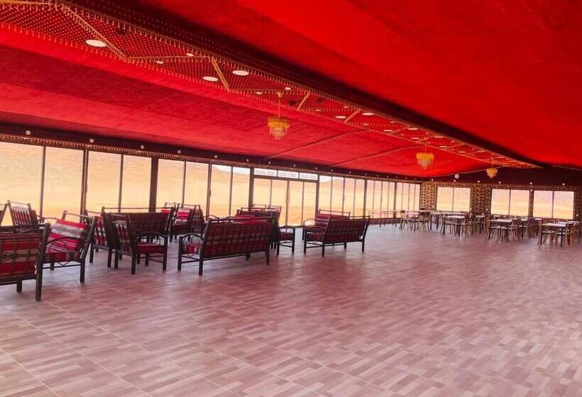 هتل Desert Moon Camp