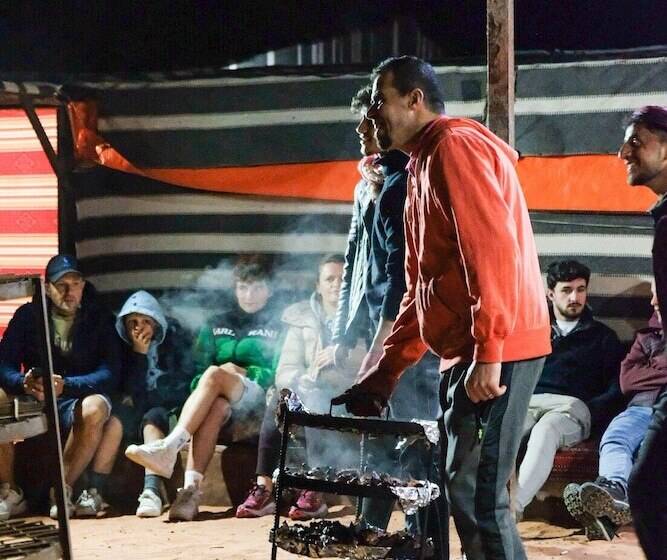 هتل Desert Moon Camp