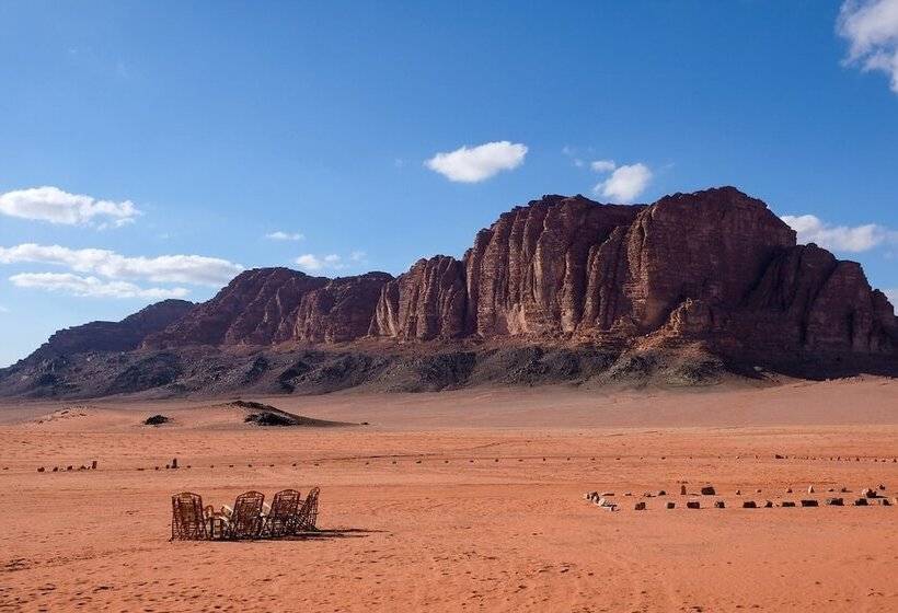 هتل Desert Moon Camp