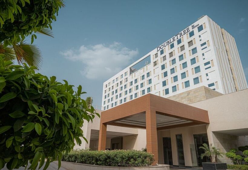 ホテル Doubletree By Hilton Jaipur Amer