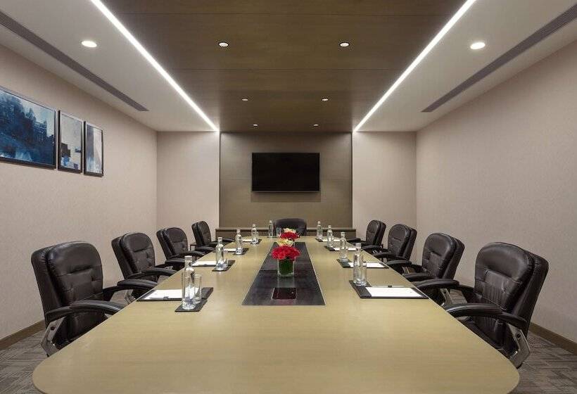 ホテル Doubletree By Hilton Jaipur Amer