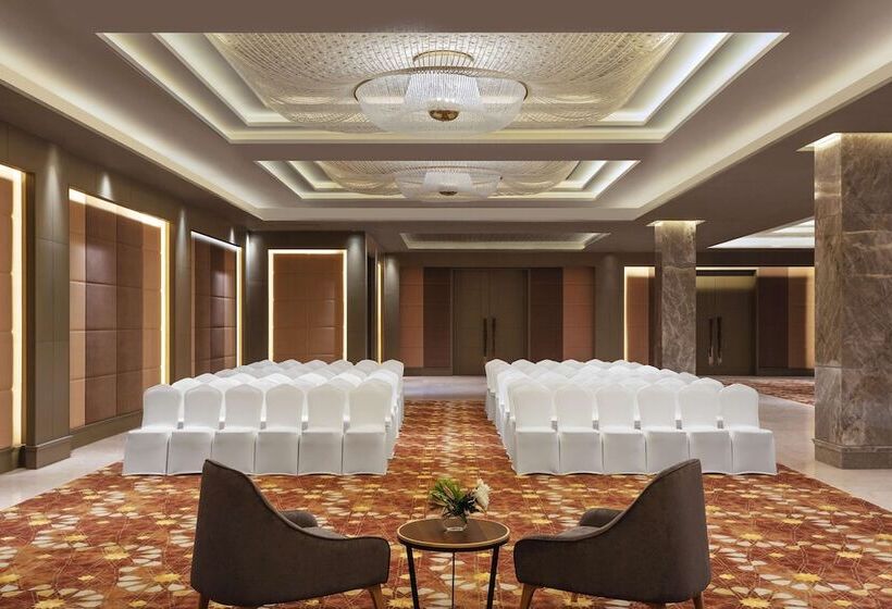 ホテル Doubletree By Hilton Jaipur Amer