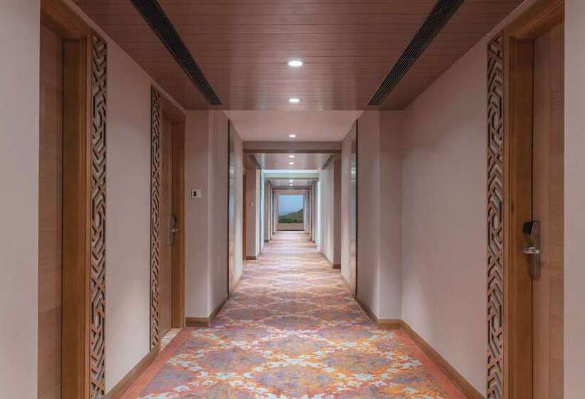 ホテル Doubletree By Hilton Jaipur Amer