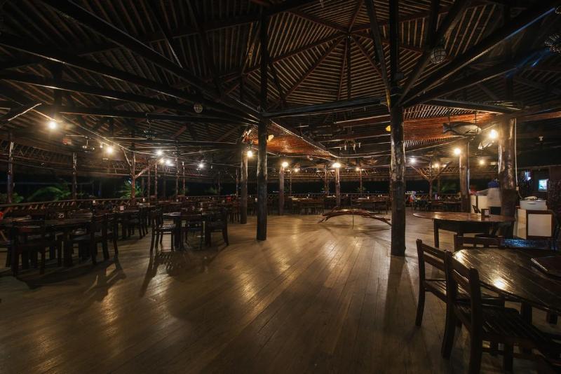فندق Dragon Inn Floating Resort