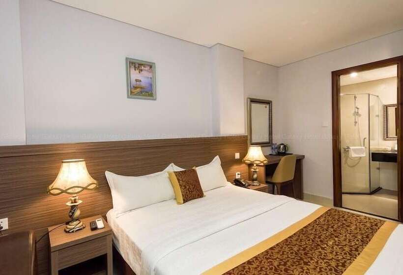 هتل Galaxy Airport