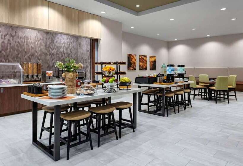 فندق Hilton Garden Inn Chandler Downtown