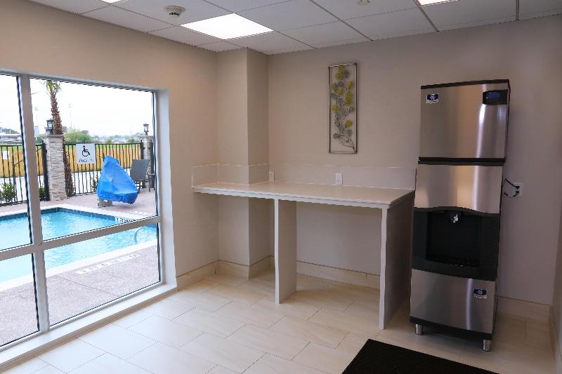 ホテル Holiday Inn Express & Suites   Houston Iah   Beltway 8, An Ihg
