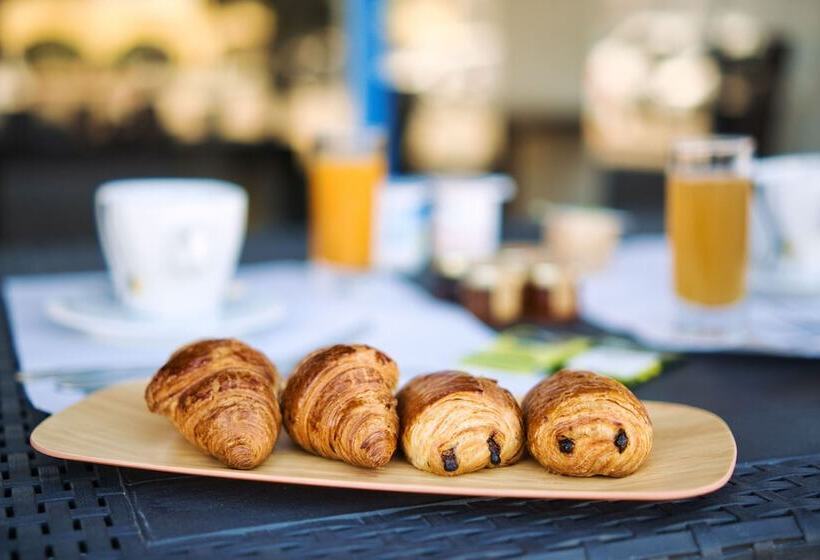 Отель Hôtel Des 2 Golfs