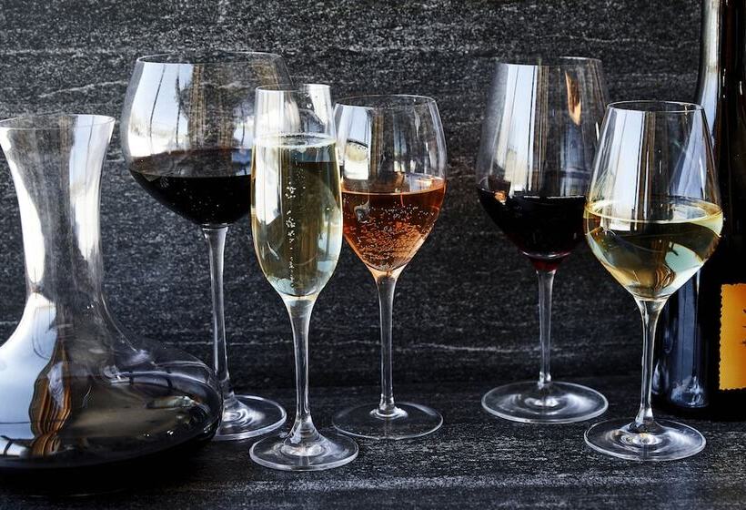 Kimpton   Armory Hotel Bozeman, An Ihg