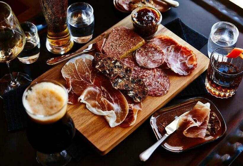 Kimpton   Armory Hotel Bozeman, An Ihg