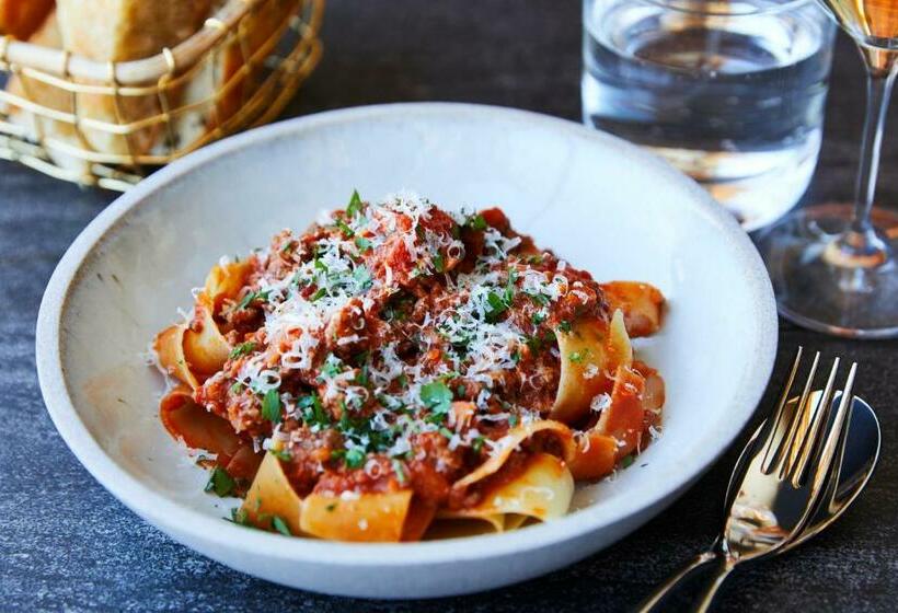 Kimpton   Armory Hotel Bozeman, An Ihg