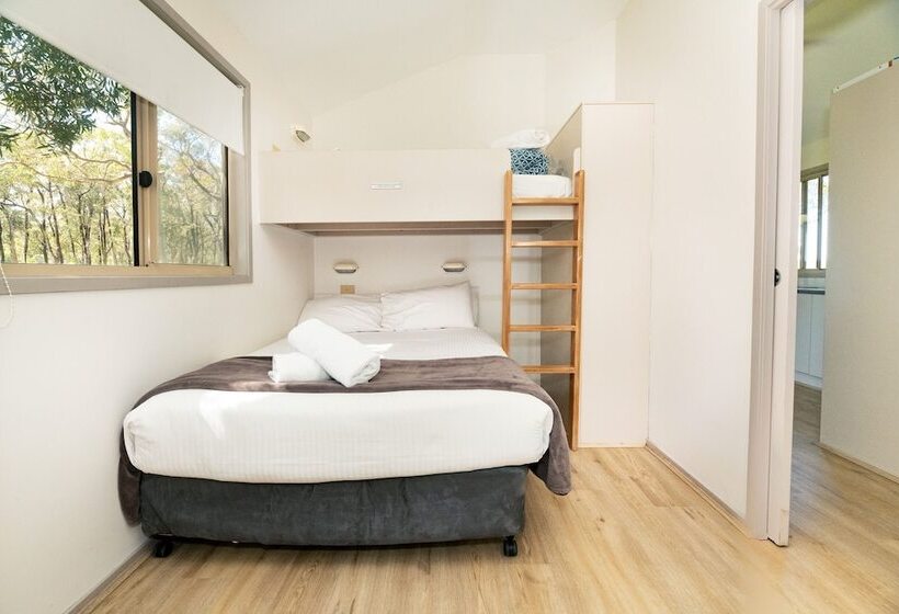 هتل Koala Shores Holiday Park