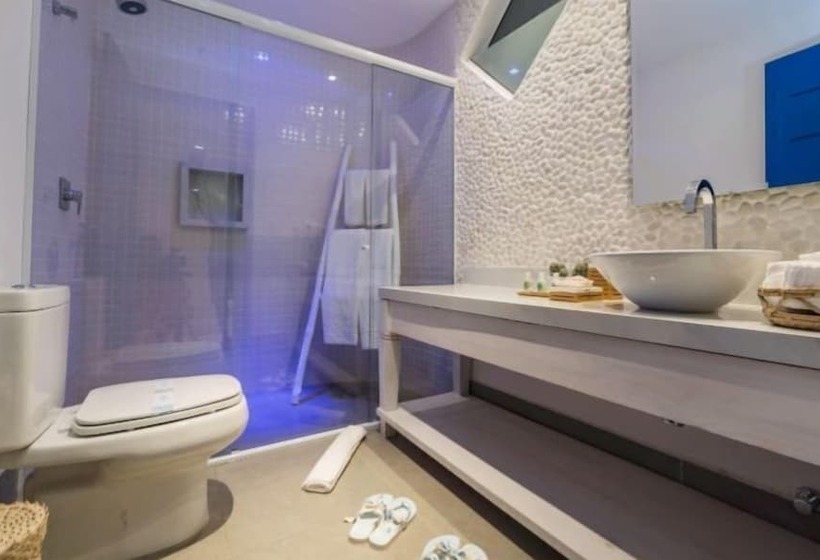 La Plage Hotel Boutique