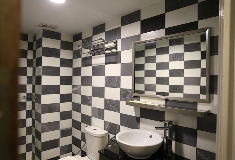 هتل M Village Hostel