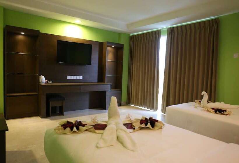 هتل M Village Hostel