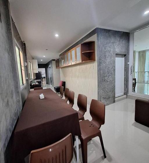 호텔 Maikhao Home Garden Bungalow