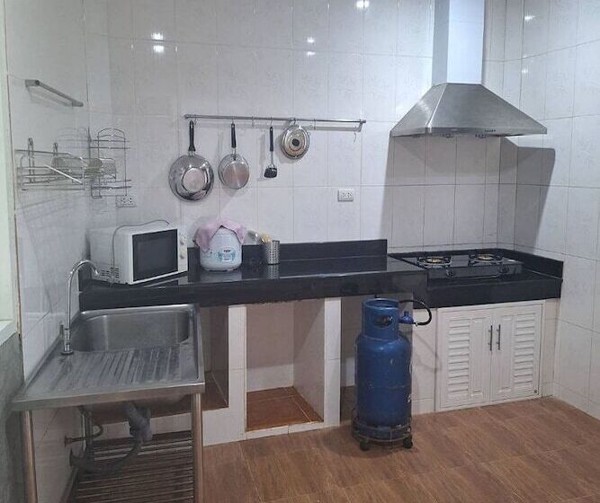 호텔 Maikhao Home Garden Bungalow