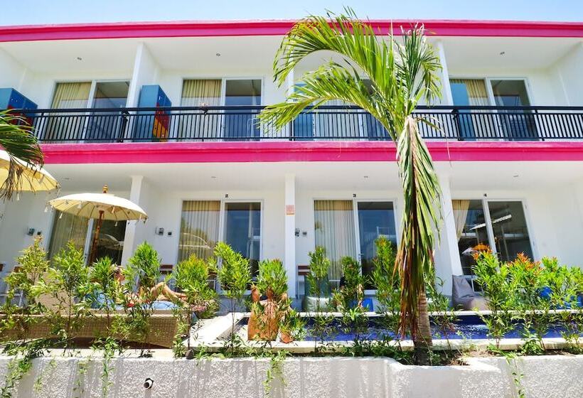 Отель Mondo Surf Village